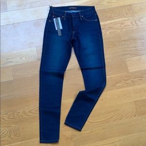 James Jeans Twiggy Jean, size 26, new with tags.